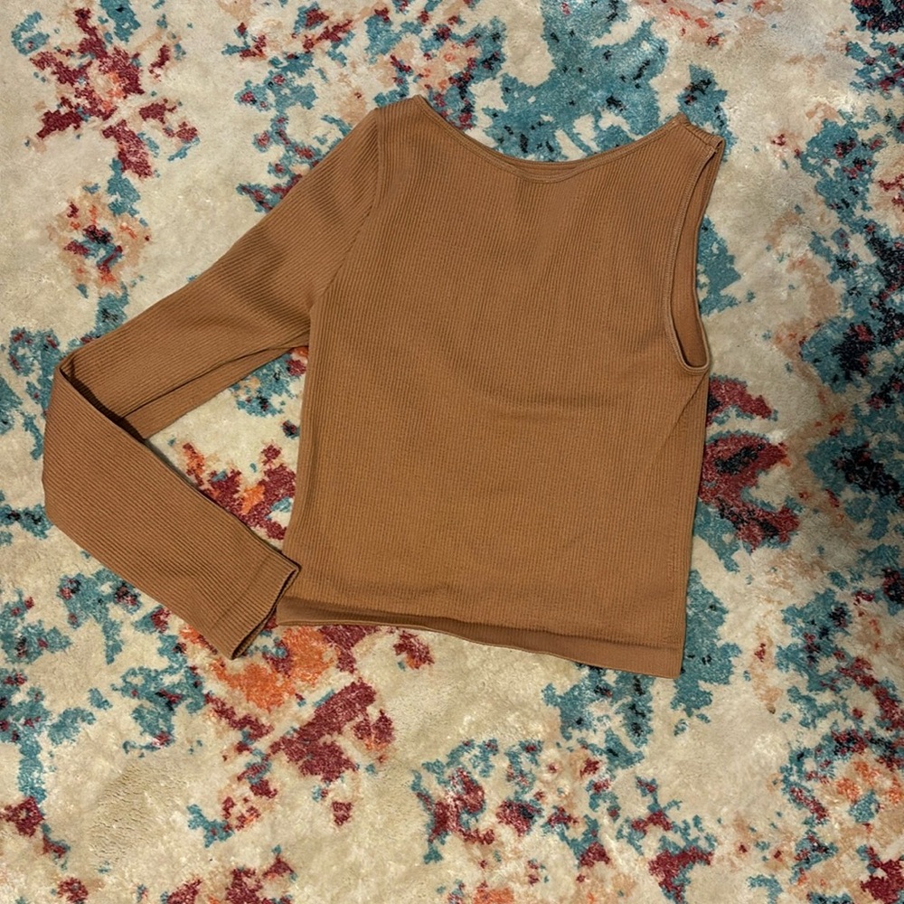 Dynamic one size going out shirt